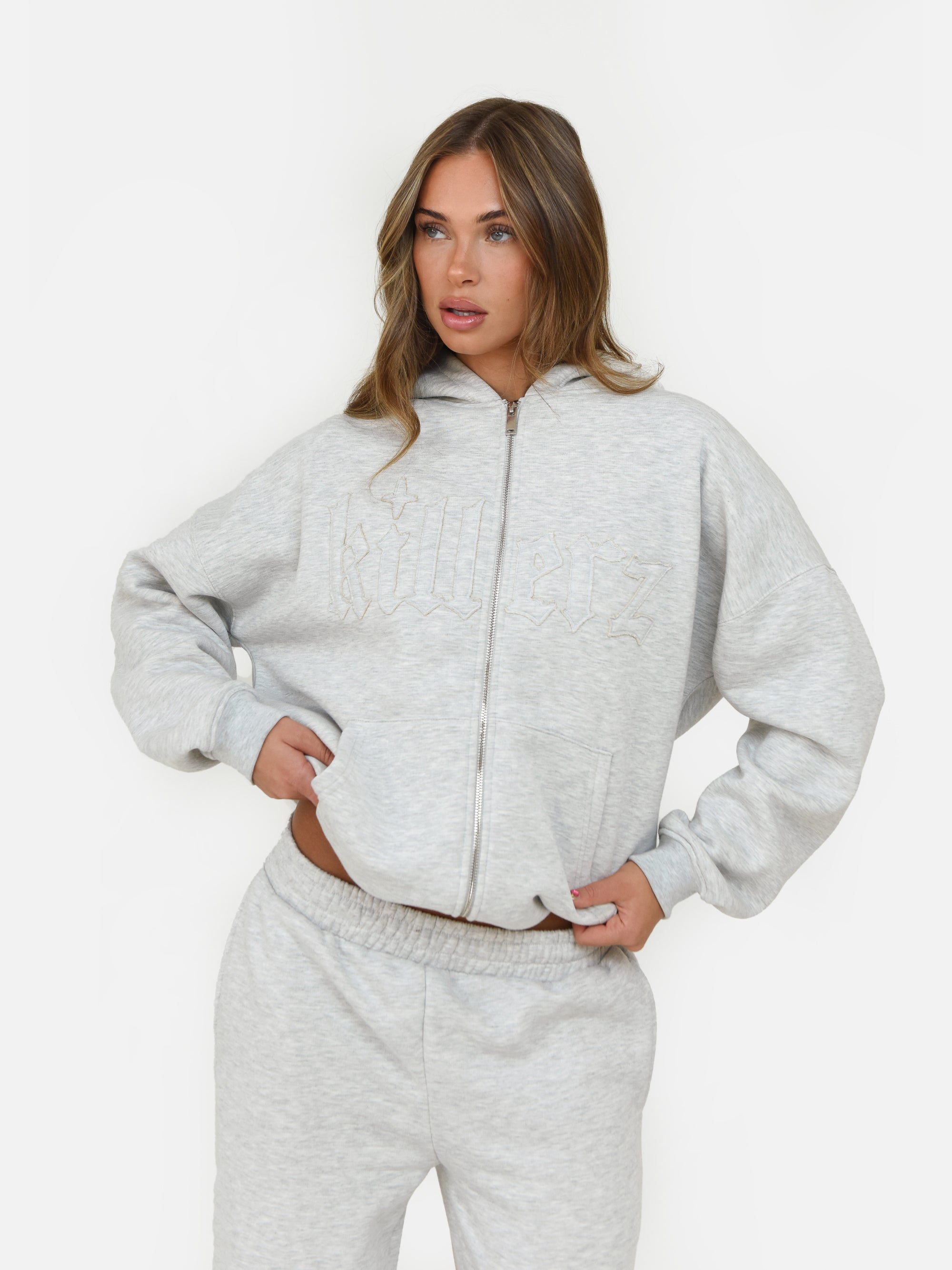 APPLIQUÉ ZIP UP HOODIE